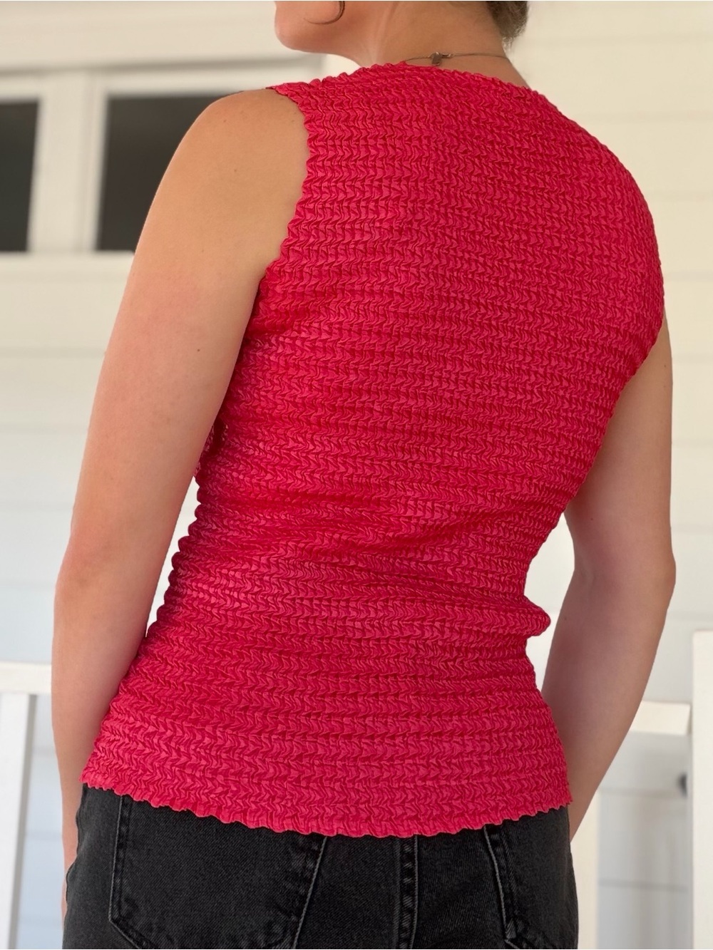 Vintage 90s NICOLA Raspberry Red Popcorn Crinkle Sleeveless Top - Size Medium - Picture 9 of 14